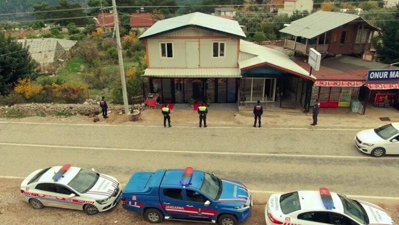 Arazi mafyasına şafak operasyonu:12 gözaltı