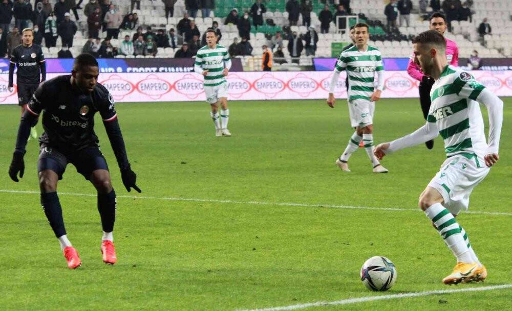 Endri "Çekiçi" 90+2'de indirdi