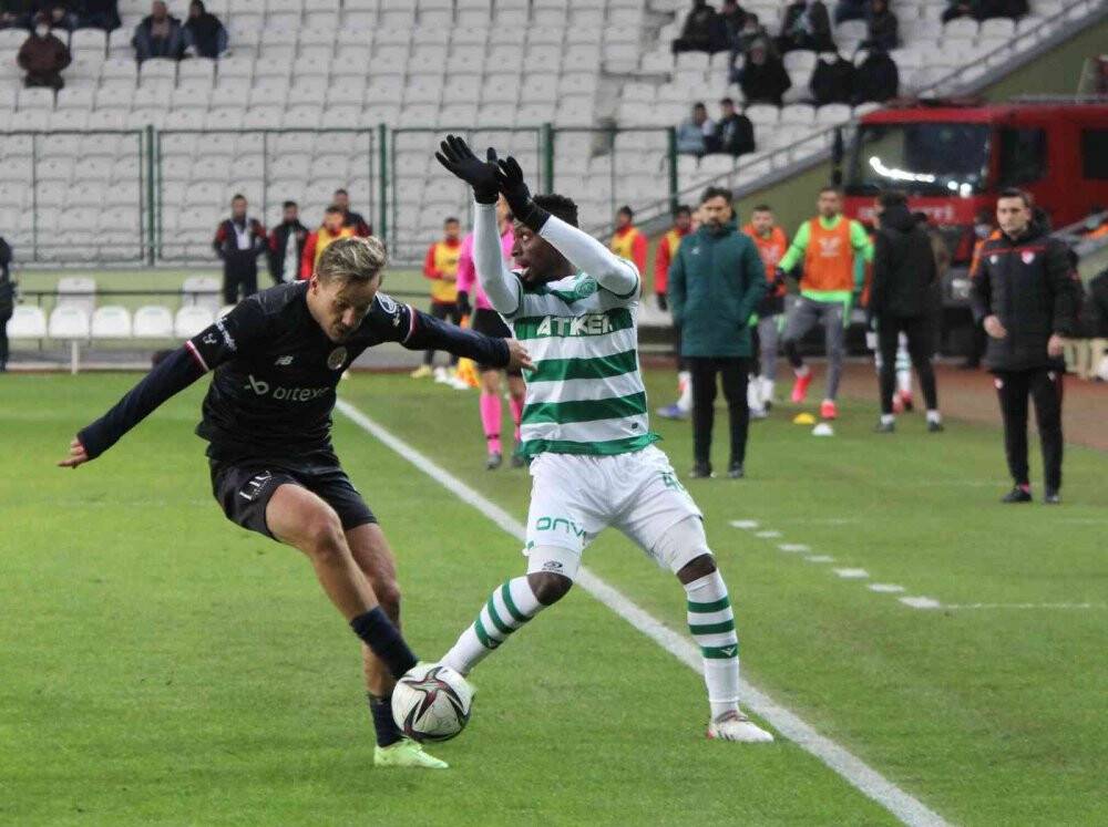 Endri "Çekiçi" 90+2'de indirdi