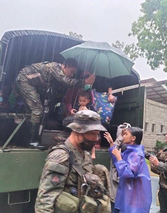 Filipinler’i vuran Rai Tayfunu’nda can kaybı sayısı 33’e yükseldi