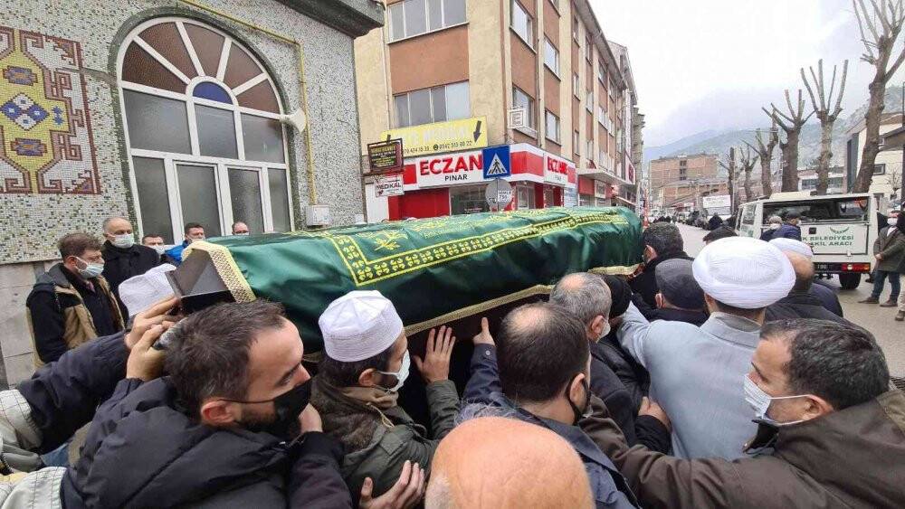 İş adamı son yolculuğuna uğurlandı