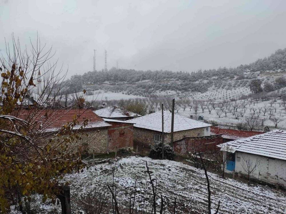 Kar yağışı yüzleri güldürdü