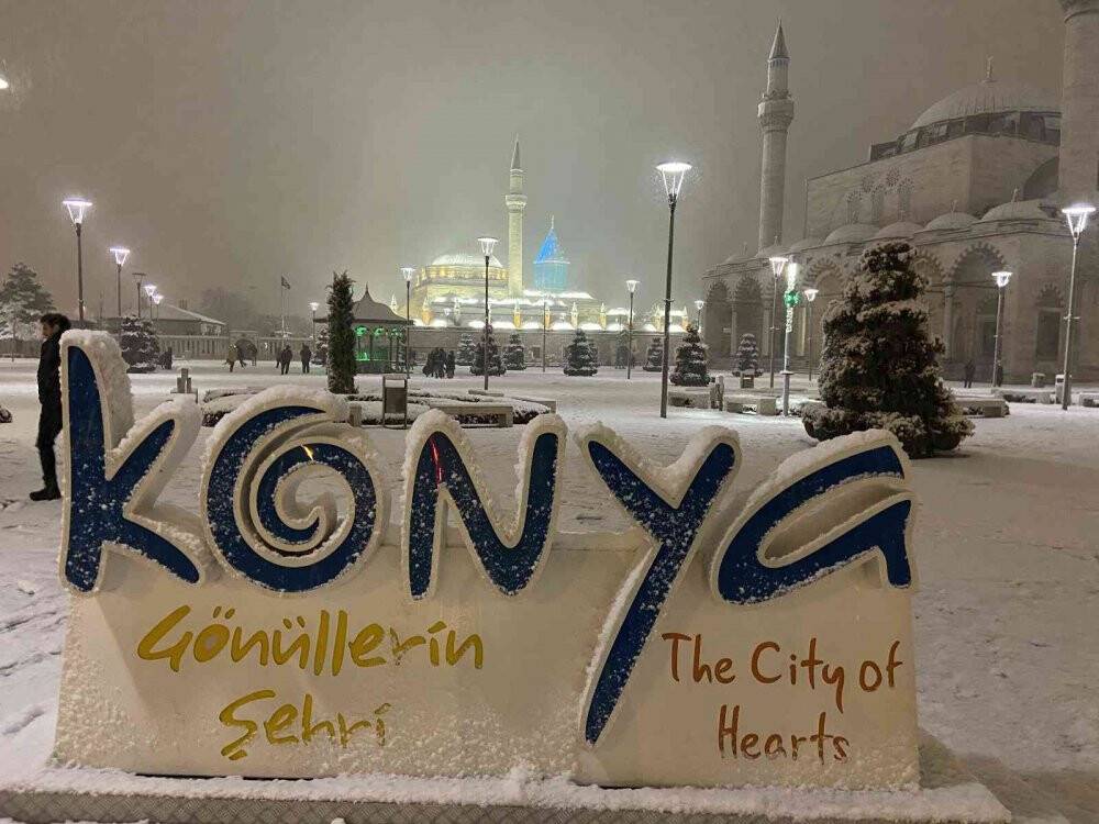 Konya beyaza büründü
