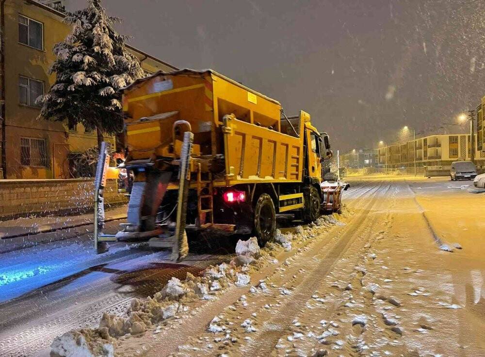 Selçuklu’da kar mesaisi