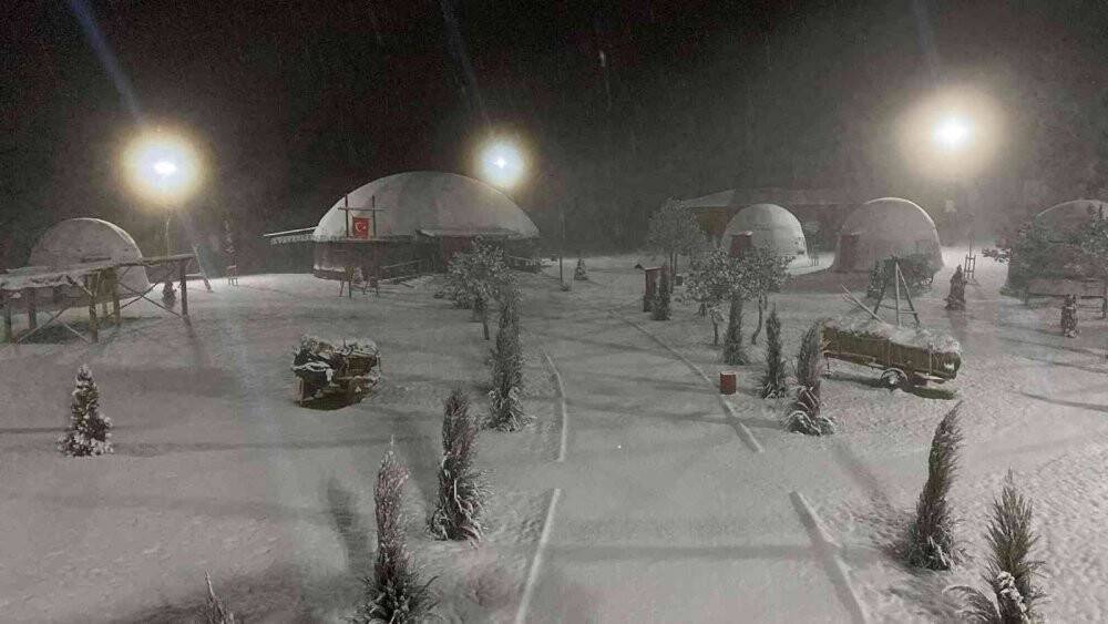 Çorum’da beklenen kar yağışı başladı