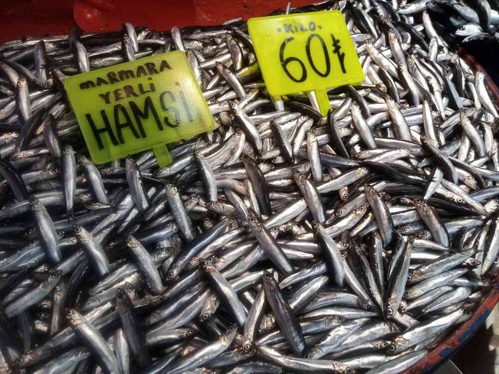 Fırtına balık tezgahlarına esti, fiyatlar yükseldi