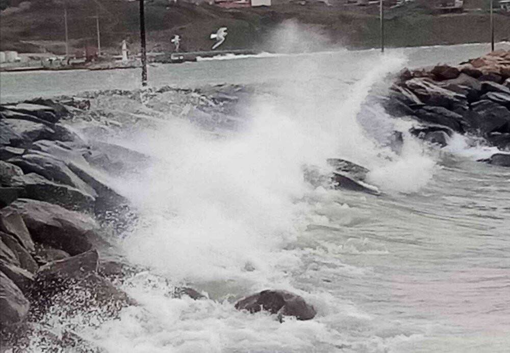 Fırtına balık tezgahlarına esti, fiyatlar yükseldi