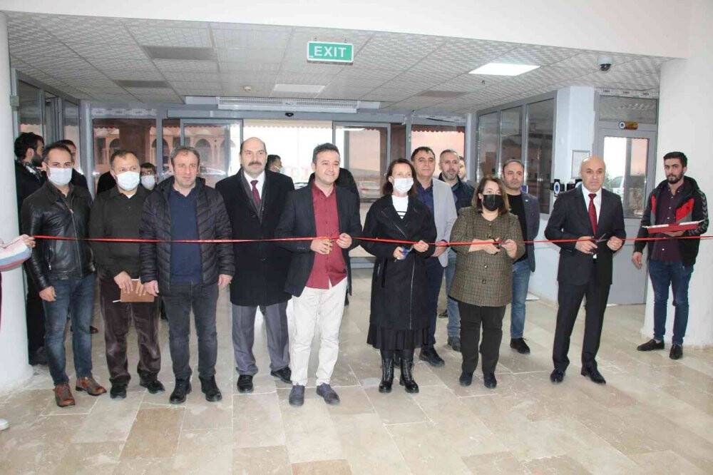 Batman Üniversitesi’nde "Vuslat" sergisi