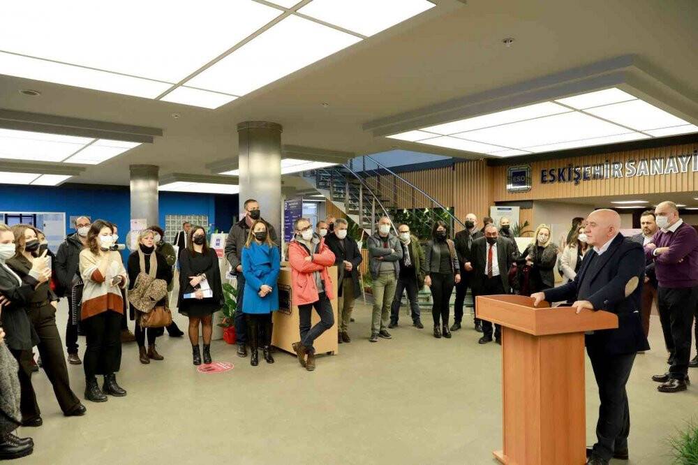 Bu sergi sokaktaki canlar için