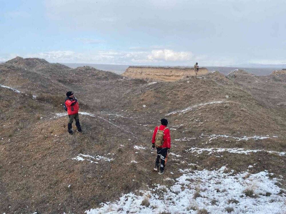 Kayıp vatandaş için 6 kilometrelik alan tarandı