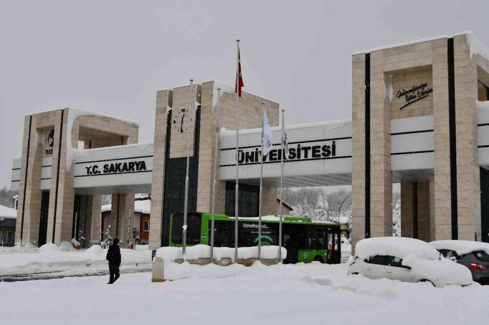 SAÜ dünyanın en çevreci 300 üniversitesi arasında