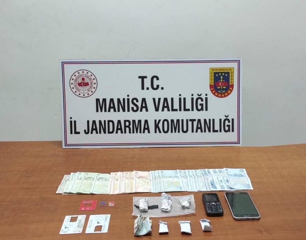 Manisa’da jandarmadan uyuşturucu tacirine operasyon