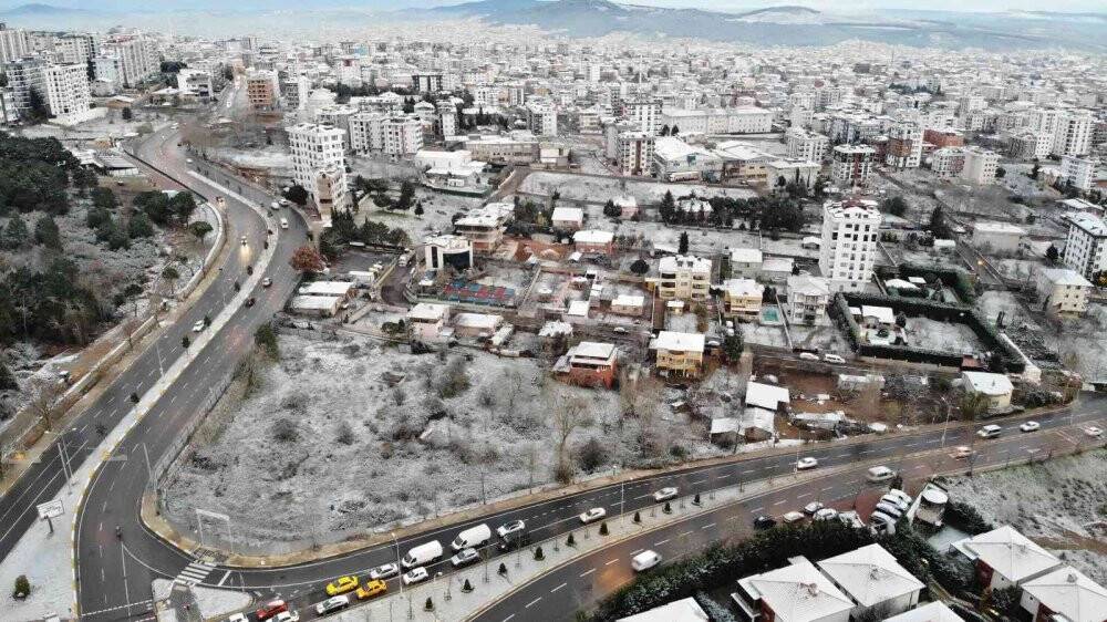 Kar yağışıyla beraber İstanbul’un Anadolu yakası beyaza büründü