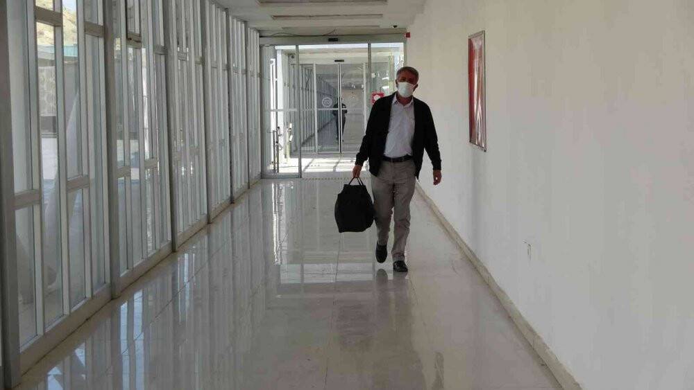 İran sınır kapılarını 15 gün süreyle kapattı