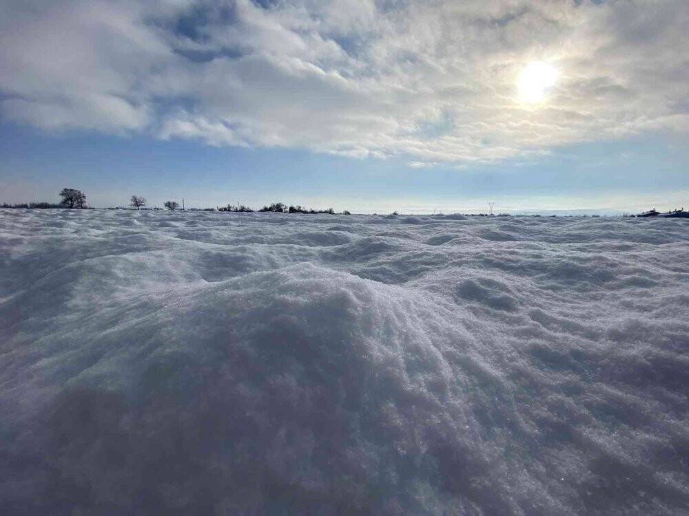 Kar yağışı Konya Ovası’na ilaç oldu
