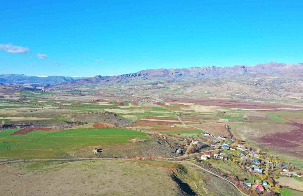 Tunceli Pertek Kacarlar sulama inşaatı devam ediyor