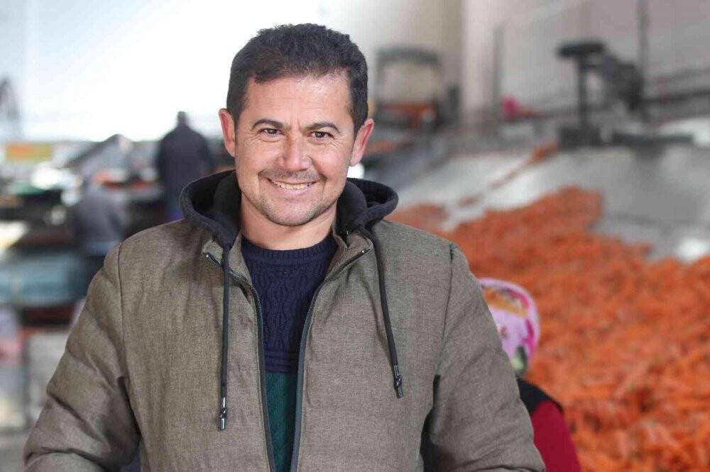 Depolardaki havuç, eksi 15 derecede sevkiyata hazırlanıyor