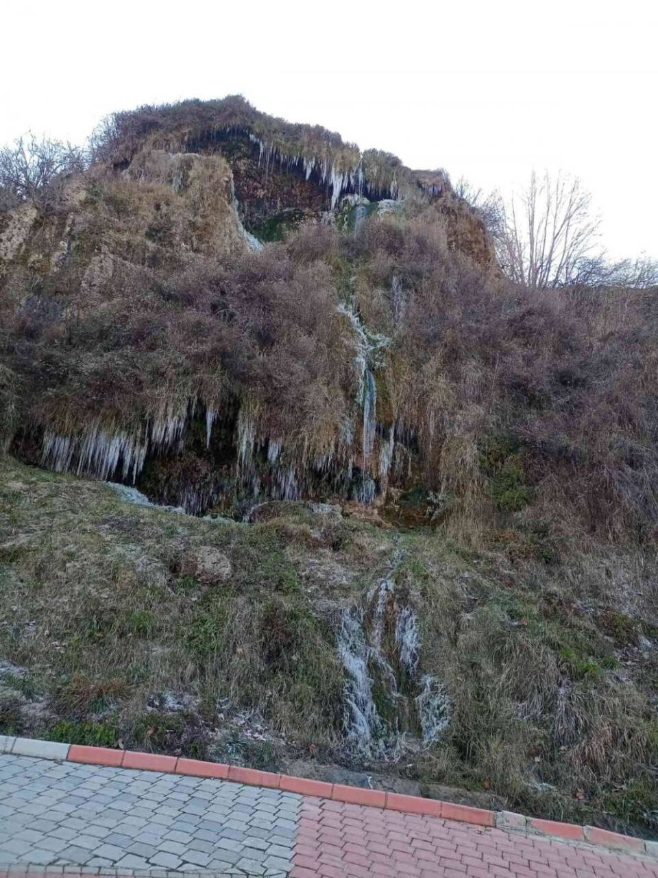 Güney şelalesi buz tuttu