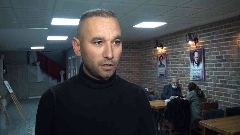 Soluk borusuna yemek kaçan minik kızı kurtardı