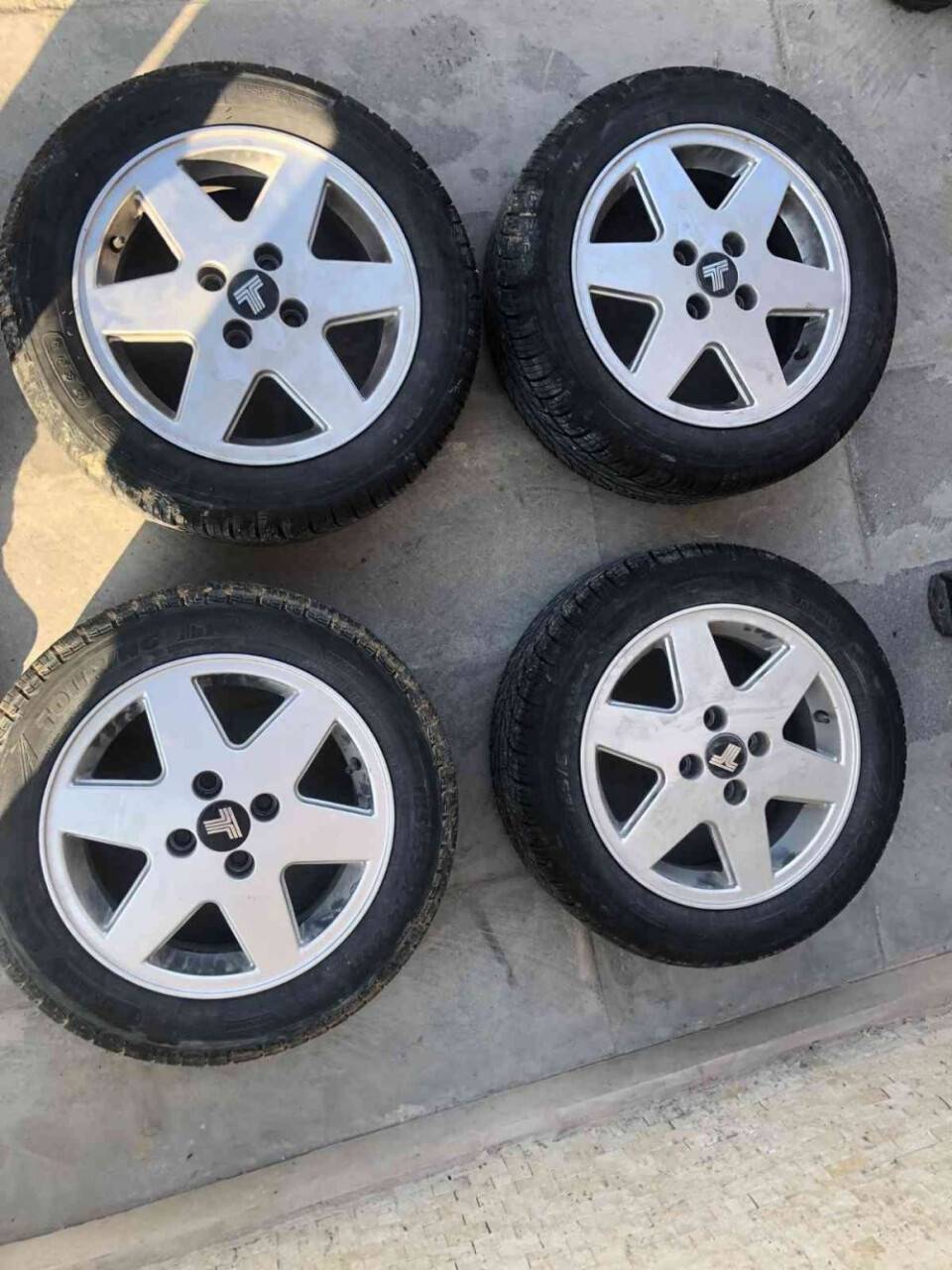 Konya’da 3 günde 4 aracın lastiklerini çalan hırsızlar yakalandı