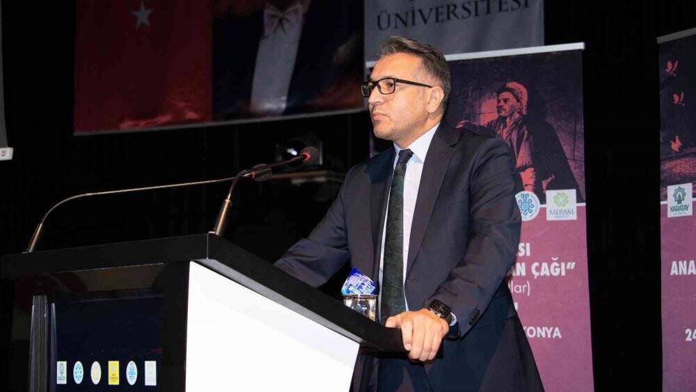 SÜ’de İrfan Çağı Sempozyumu düzenlendi