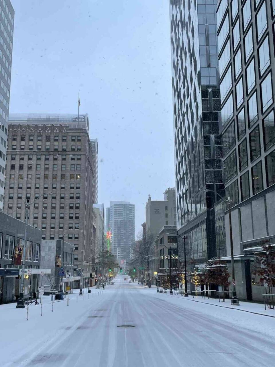 ABD’de kar sokakları beyaza bürüdü