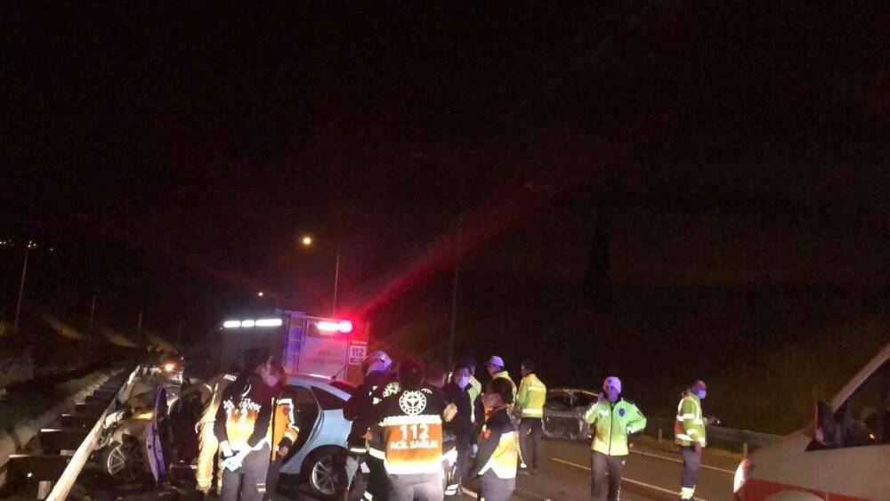Nişan dönüşü katliam gibi kaza: 3 ölü, 2 yaralı