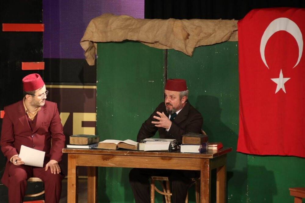 Akşehir’de Milli Şair Mehmet Akif Ersoy tiyatro oyunu