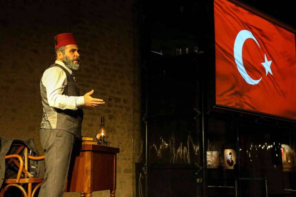 Meram’da İstiklal Marşı’nın 100. yılında resim sergisi açıldı