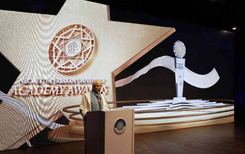 Necmettin Erbakan Üniversitesi 'Akademi Ödülleri' sahiplerini buldu