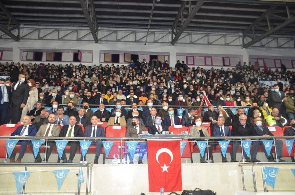 Özçelik İş Sendikası Genel Başkan Yardımcısı Akyel Türk Gençliği Şöleni’ne katıldı