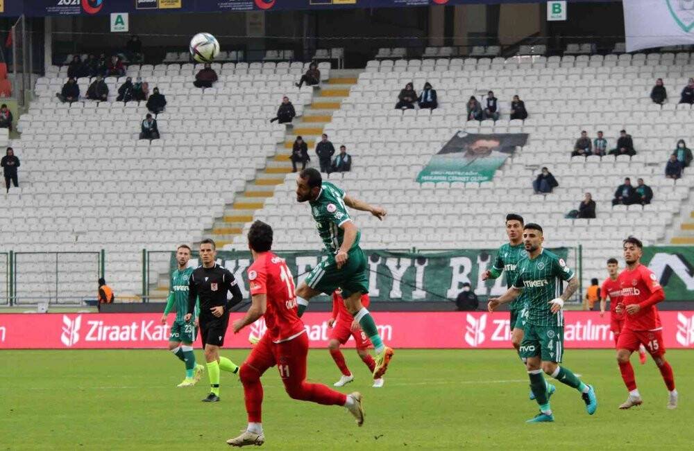 Ziraat Türkiye Kupası: Konyaspor: 0 - Ümraniyespor: 0 (İlk yarı)