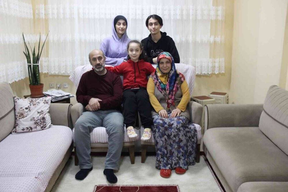 Kağıt kalem görünce dayanamıyor