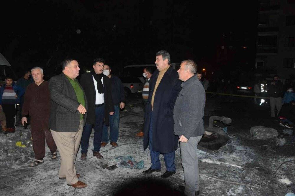 Kalorifer kazanı patladı, araç ve iş yerleri hasar gördü