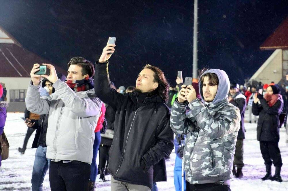 Yıldızdağı’nda kayak severler karın tadına vardı