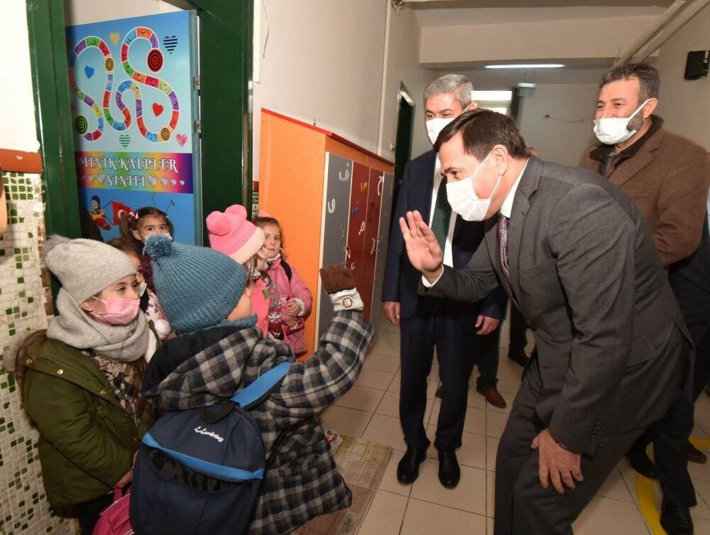 Hasan Kılca: Eğitimin, eğitimcinin ve öğrencinin yanındayız