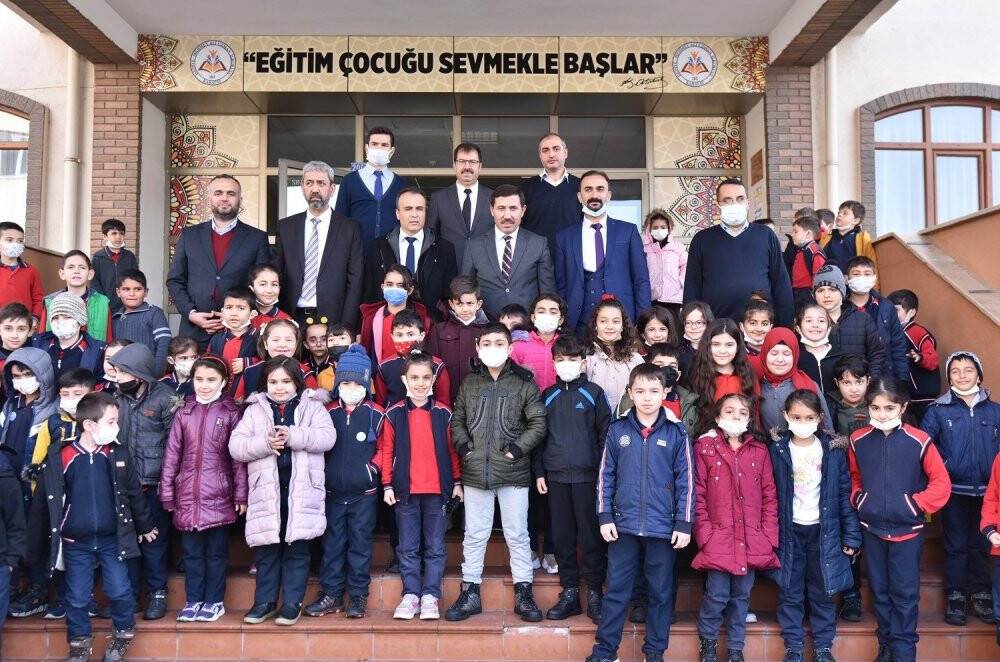 Hasan Kılca: Eğitimin, eğitimcinin ve öğrencinin yanındayız