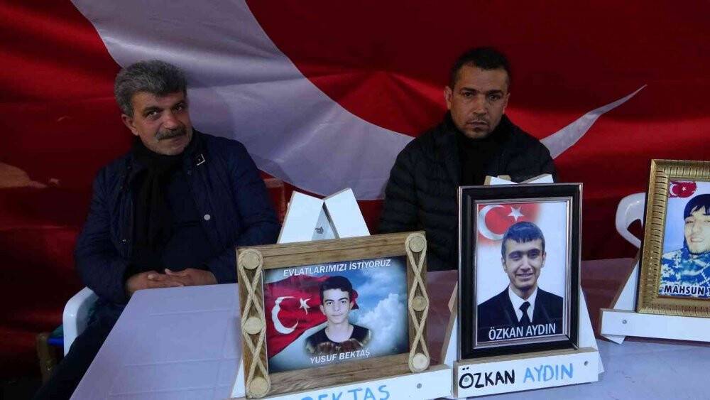 HDP önünde evlat nöbeti tutan ailelerin direnişi sürüyor