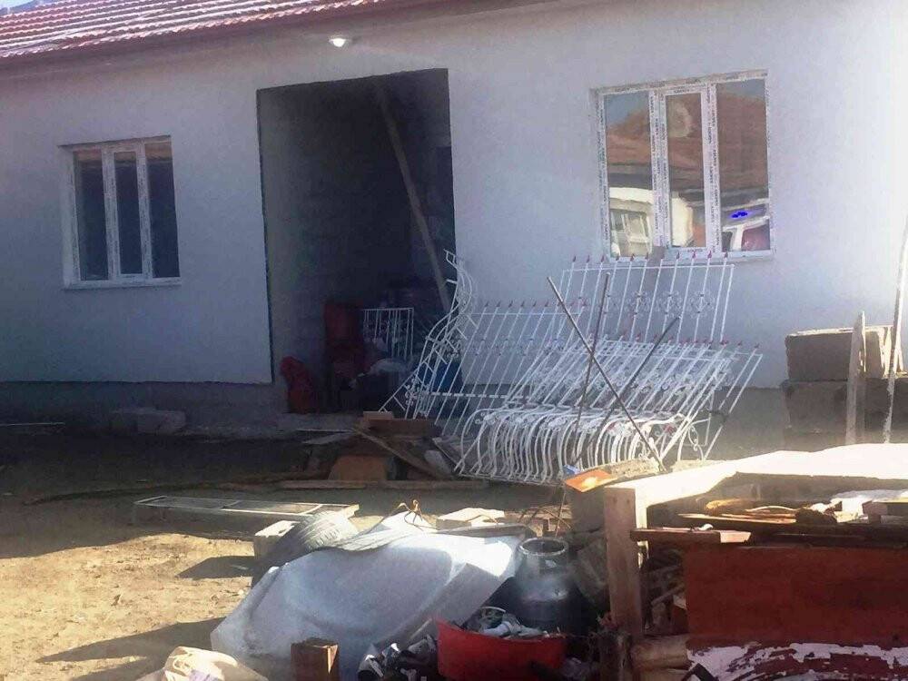 Kulu’da evin bahçesindeki inşaat malzemeleri çalındı