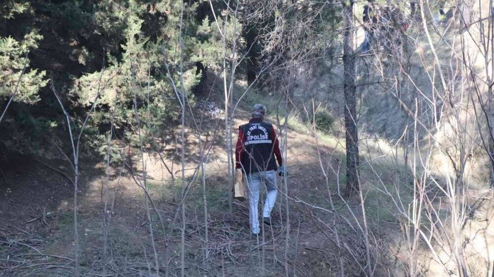 Genç hemşire boğazı kesilmiş halde ölü bulundu