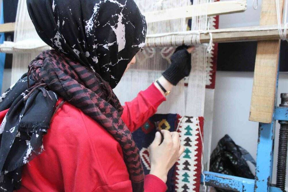 Gençlik hayaline 75’inde  başladı