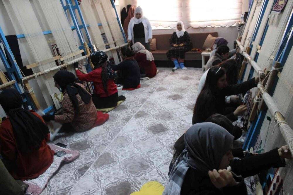 Gençlik hayaline 75’inde  başladı