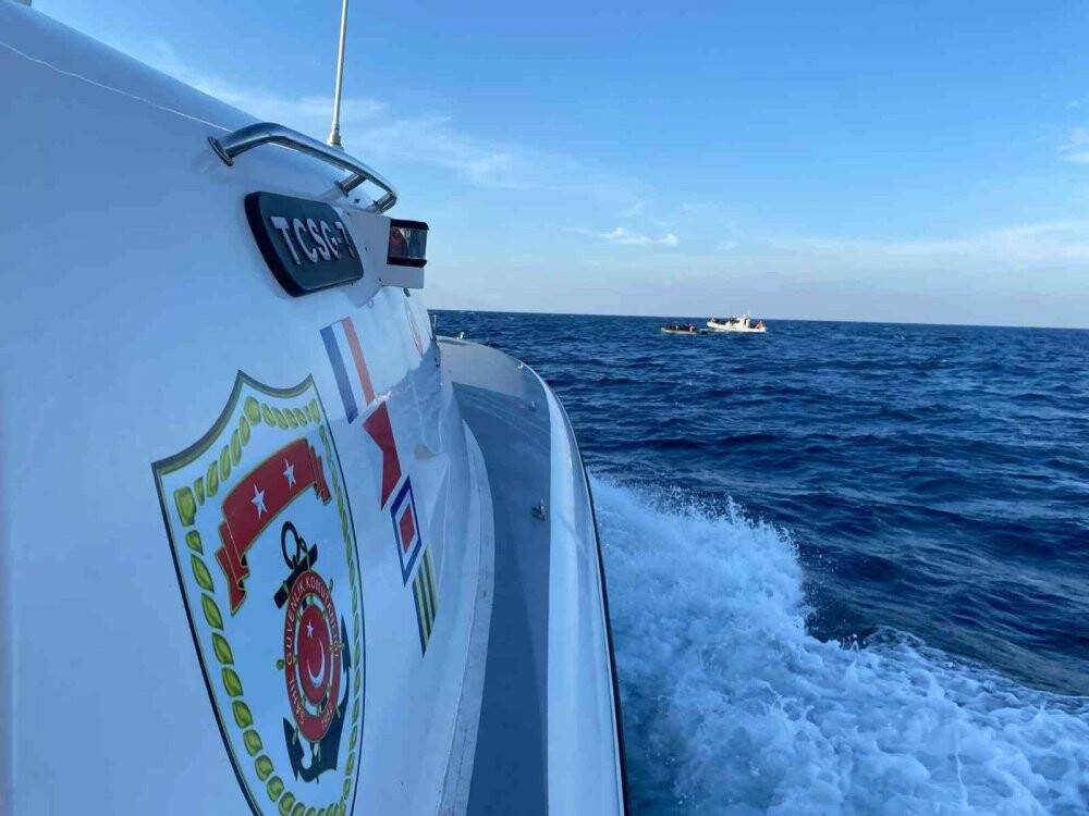 İzmir açıklarında 66 düzensiz göçmen kurtarıldı