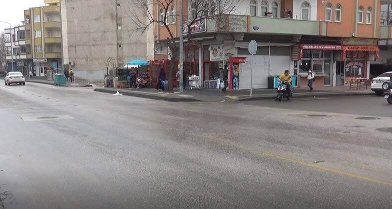 Yayaya çarpıp kaçtı