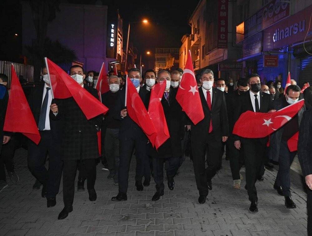 Osmaniye’nin kurtuluş yıl dönümünde fener alayı düzenlendi