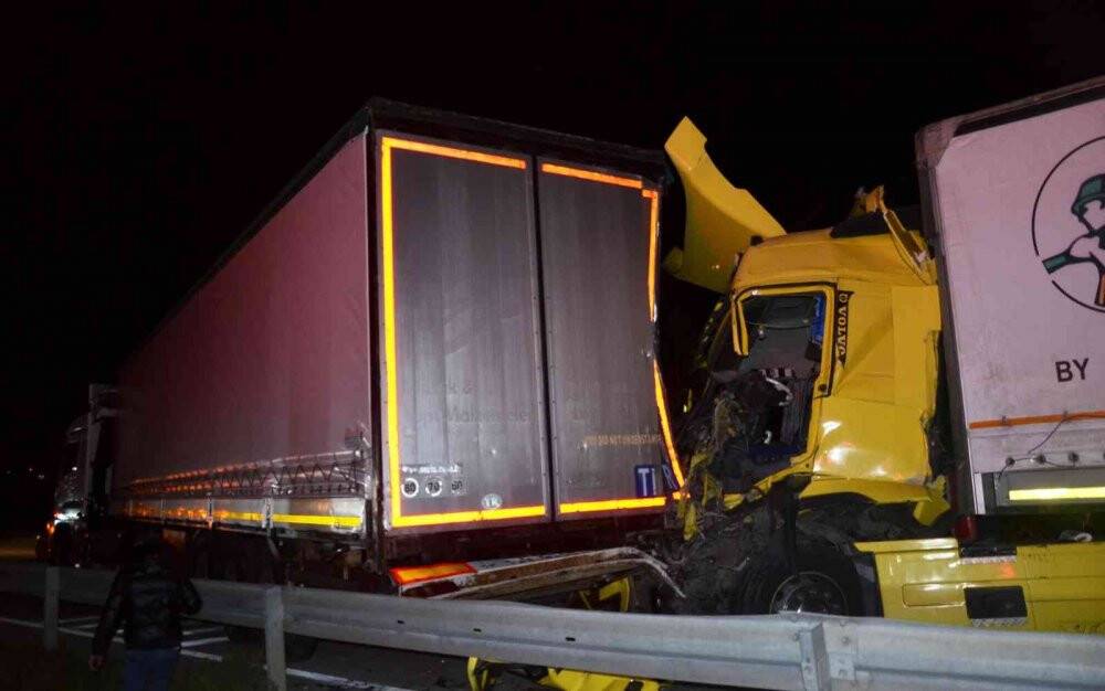 Samsun’da 3 tırın karıştığı zincirleme kaza: 1 yaralı