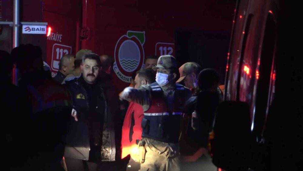 Yedikır baraj gölünde bot alabora oldu: 1 kişi kayıp