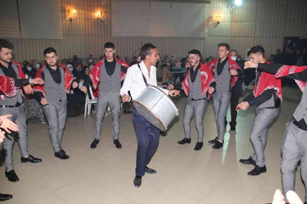 Başkan Akkaya asker eğlencesine katıldı