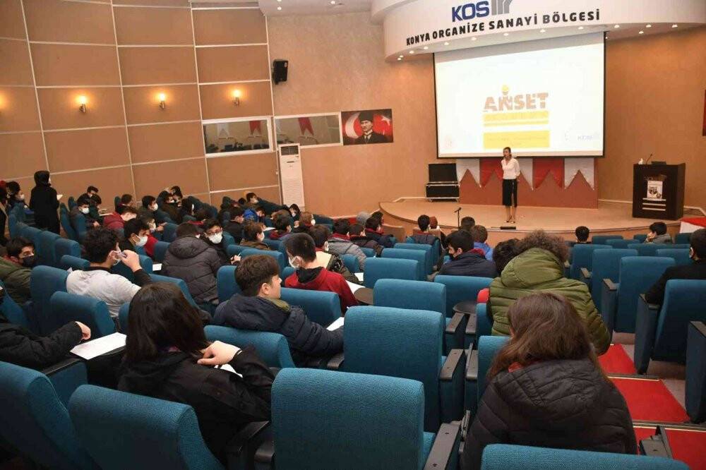 Sanayi çalışanlarına iş sağlığı ve güvenliği, tiyatro yoluyla anlatılıyor