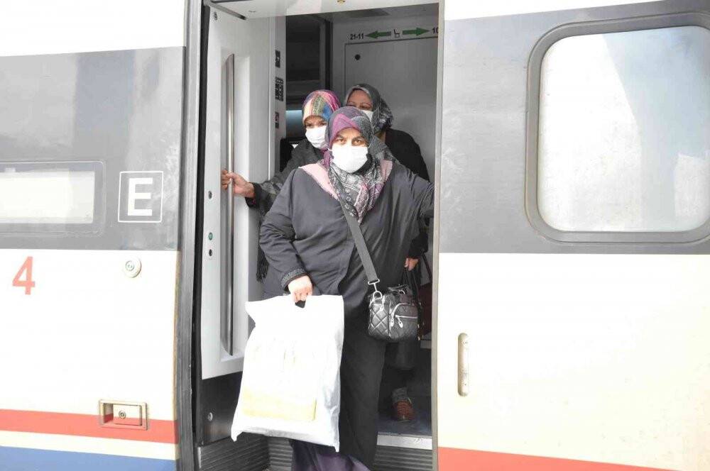 Karaman’da Yüksek Hızlı Trene yoğun ilgi